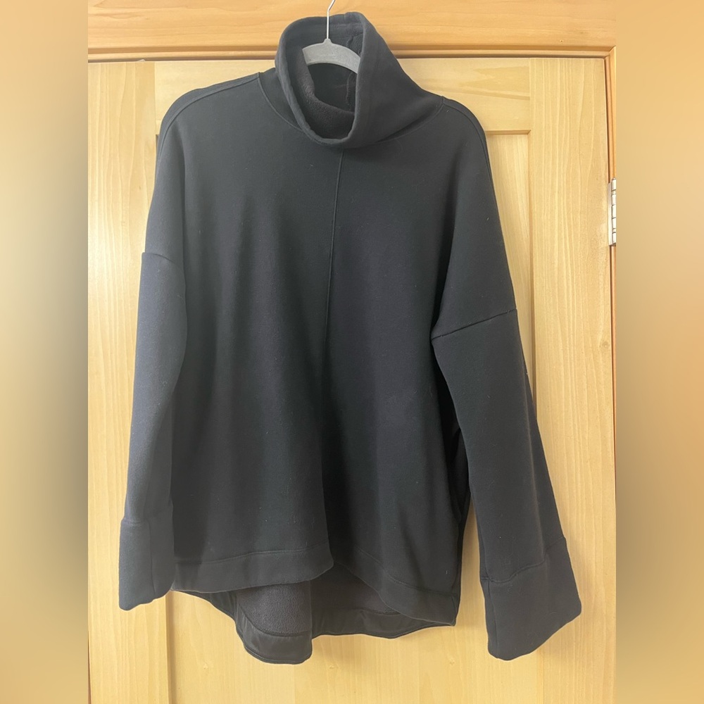 Black Athleta Turtleneck Sweatshirt